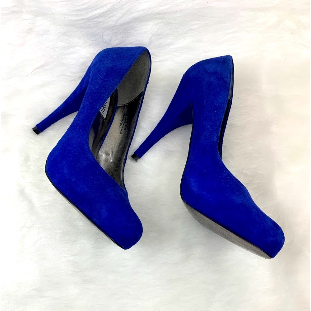 Cobalt Royal Blue Suede Steve Madden Trinitie Platform  Heels/Pumps